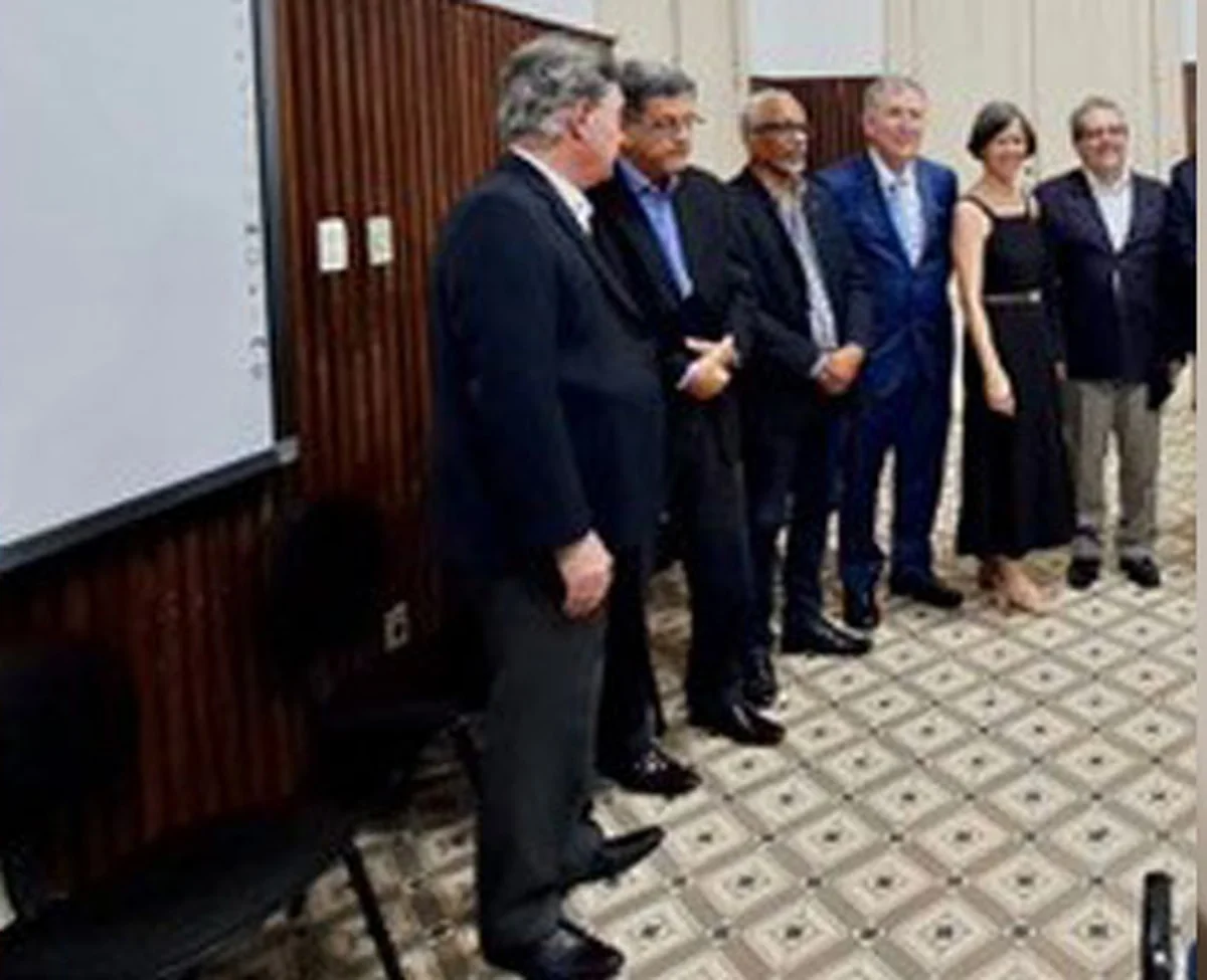 Departamento de Medicina Interna e apoio Diagnóstico da FMB-UFBA prestou homenagem aos Docentes Recém-Aposentados